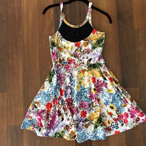 Flower Sun Dress - Picture 3 of 6